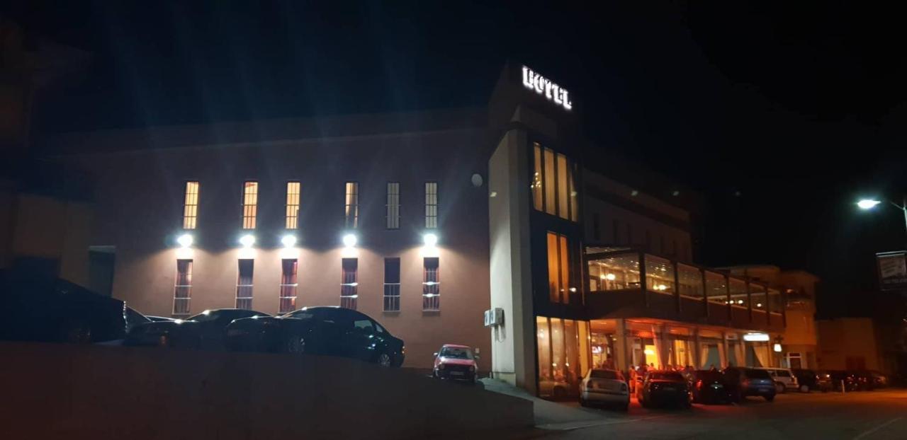 Hotel Urban Buzim Exteriér fotografie